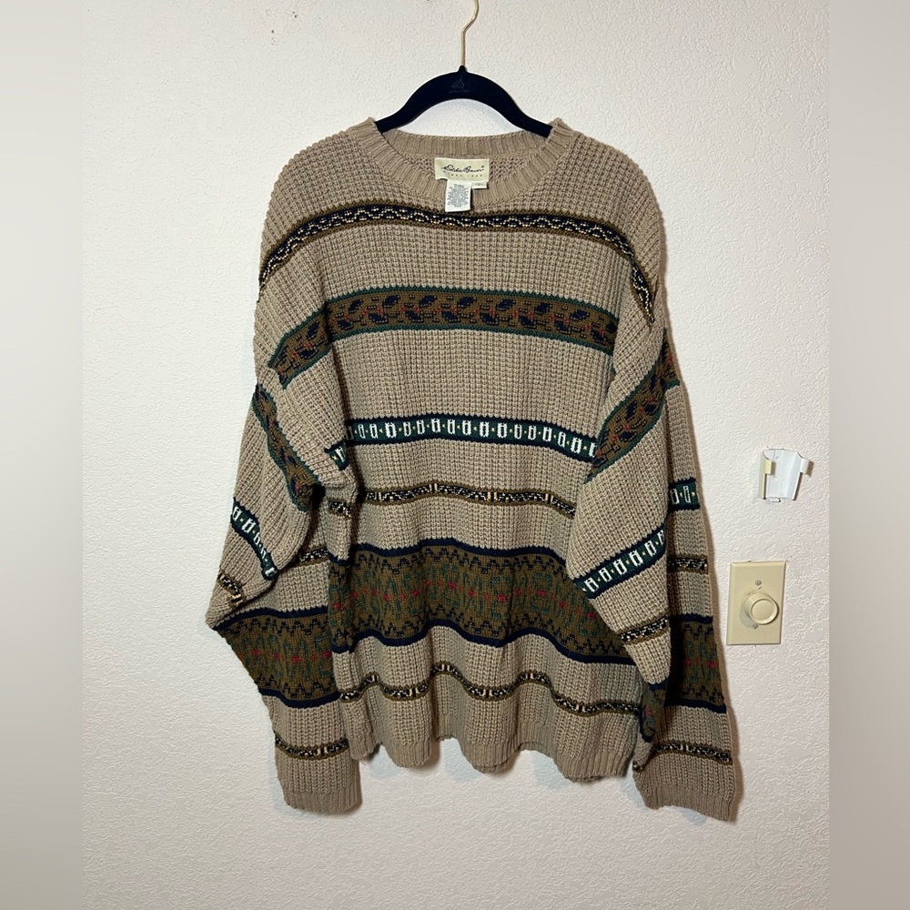 Men’s vintage, Eddie Bauer multicolored knitted pattern sweater